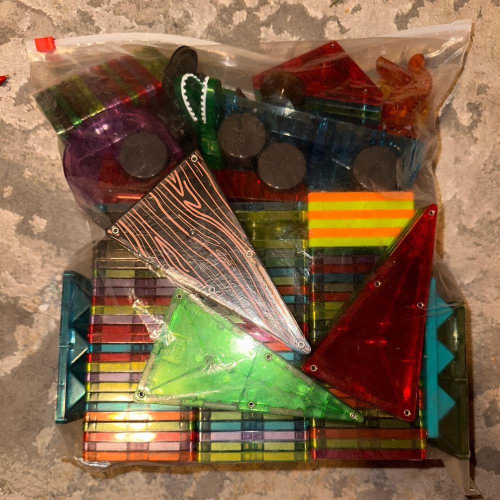 Magna-Tiles